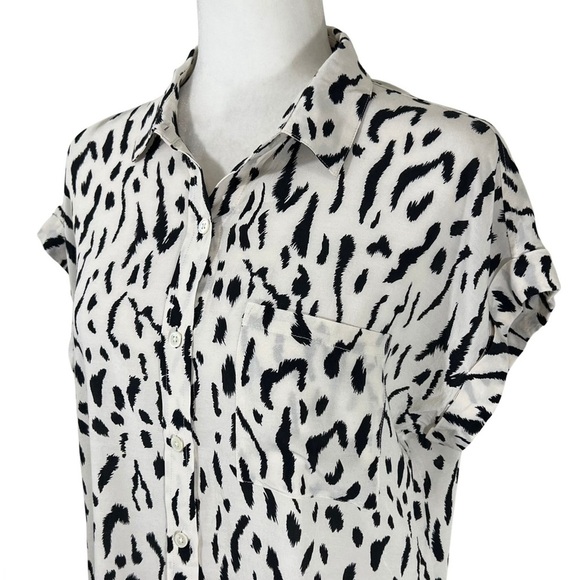Rails Whitney Print Shirt Cheetah Blouse Short Sleeve Ivory Black M Medium - Picture 15 of 15